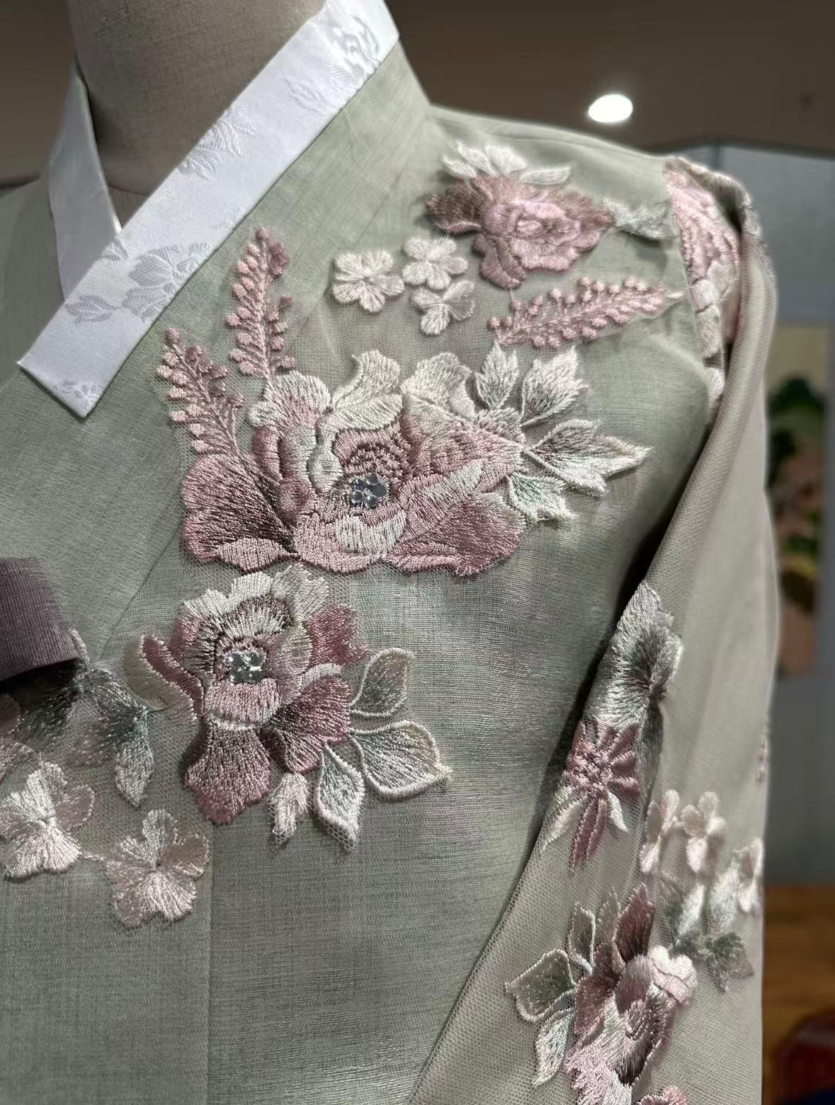 Moonlit Mist Hanbok – Soft Floral Embroidered Jeogori & Cloud-Dye Chiffon Skirt Set - Image 8