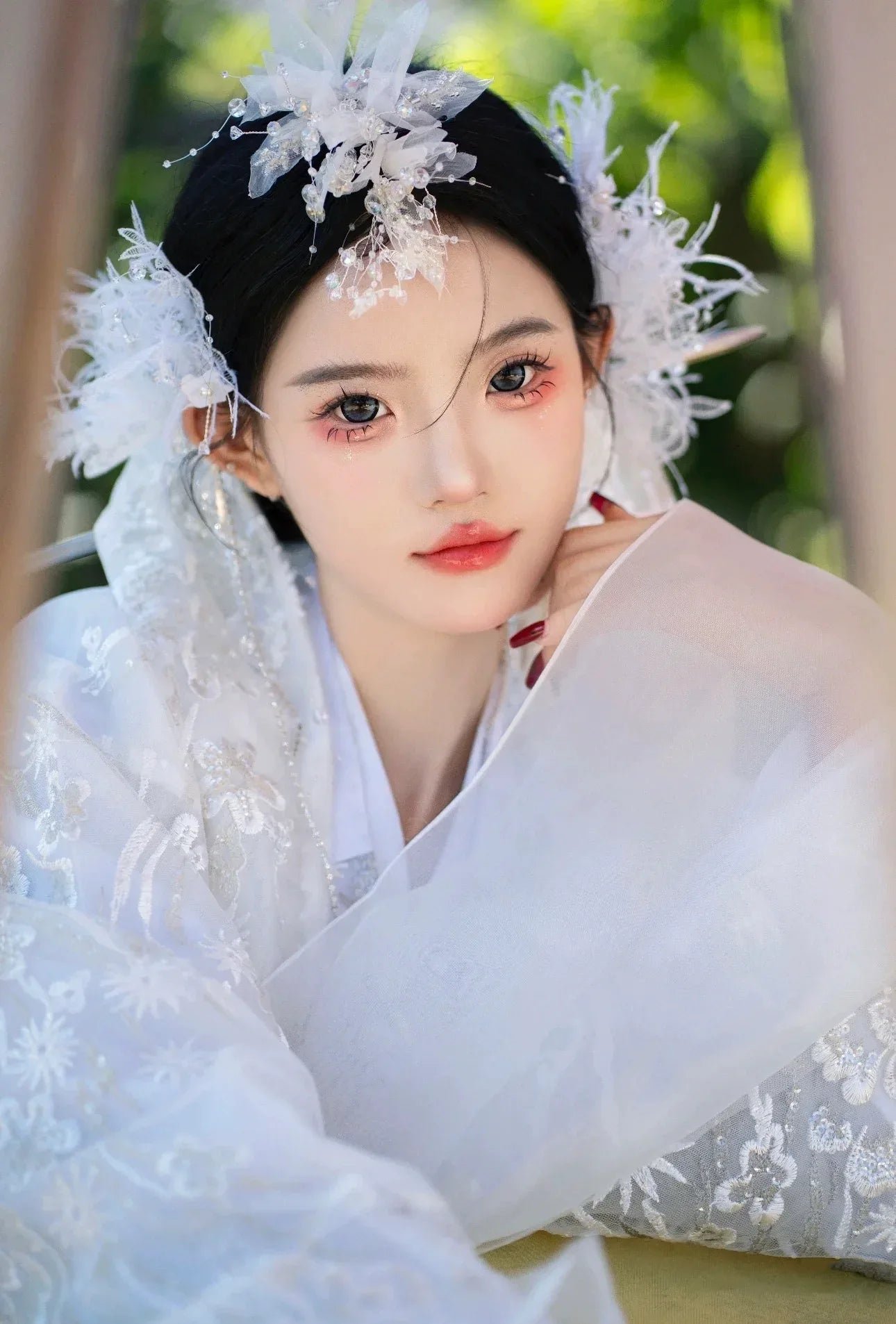 White & Pink Hanbok - Korean High-End Court Dress - Image 9