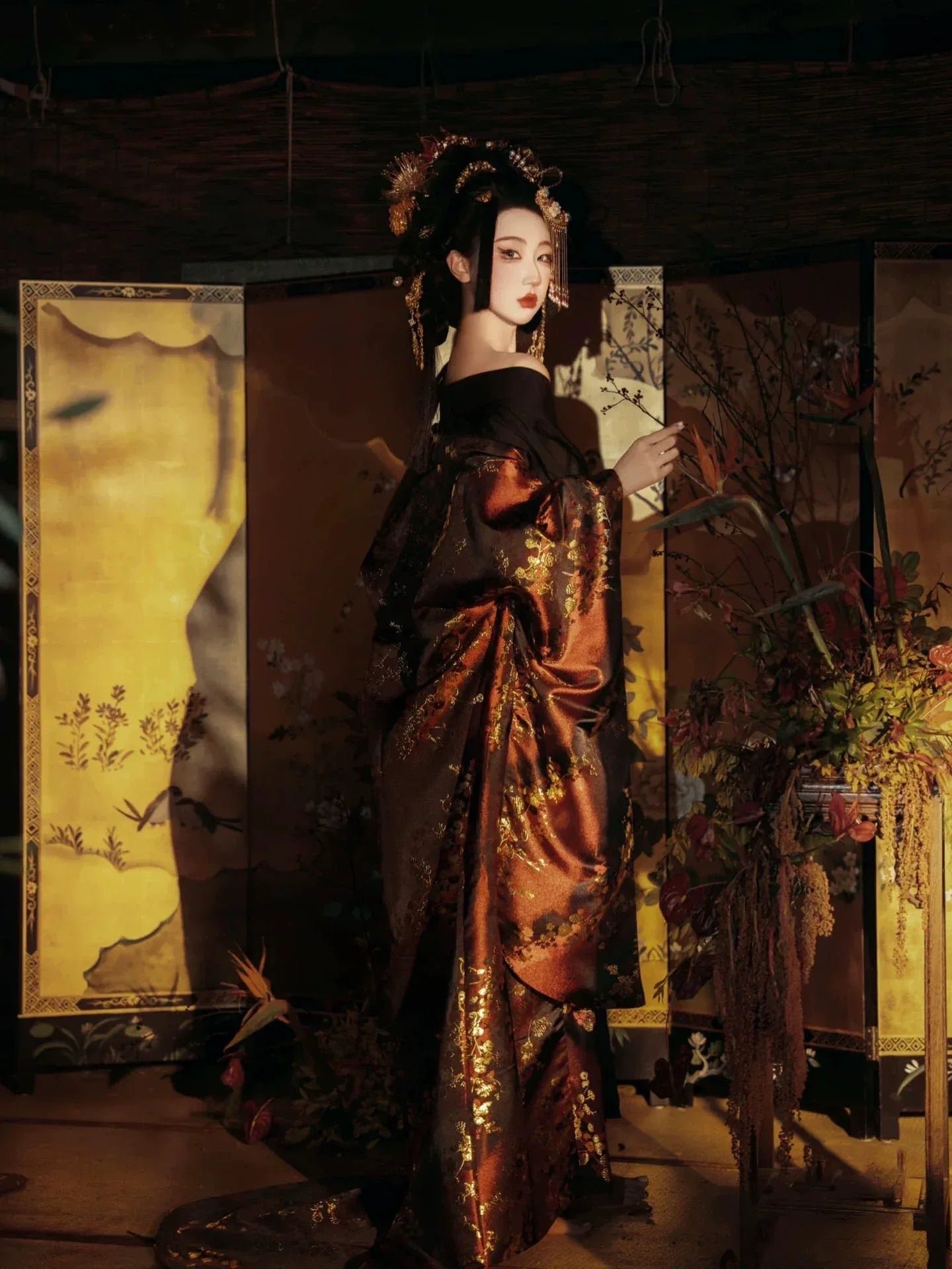 Korean black Hanbok Set – Exotic Long Robe Outfit for Photoshoots & Stage | Yanjian-Inspired Style - Image 8